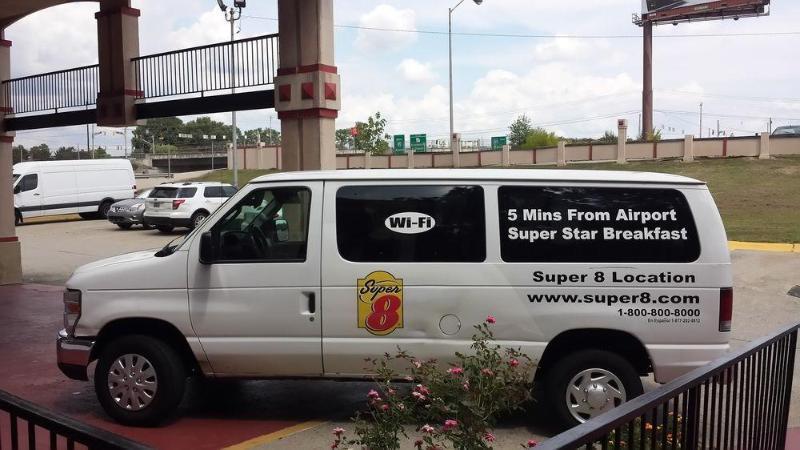 Super 8 By Wyndham Roseburg Hotel Exterior photo